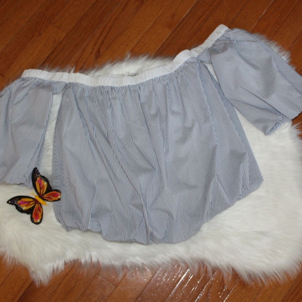DO+BE, off the shoulder puffy sleeves ballon  shirt.....